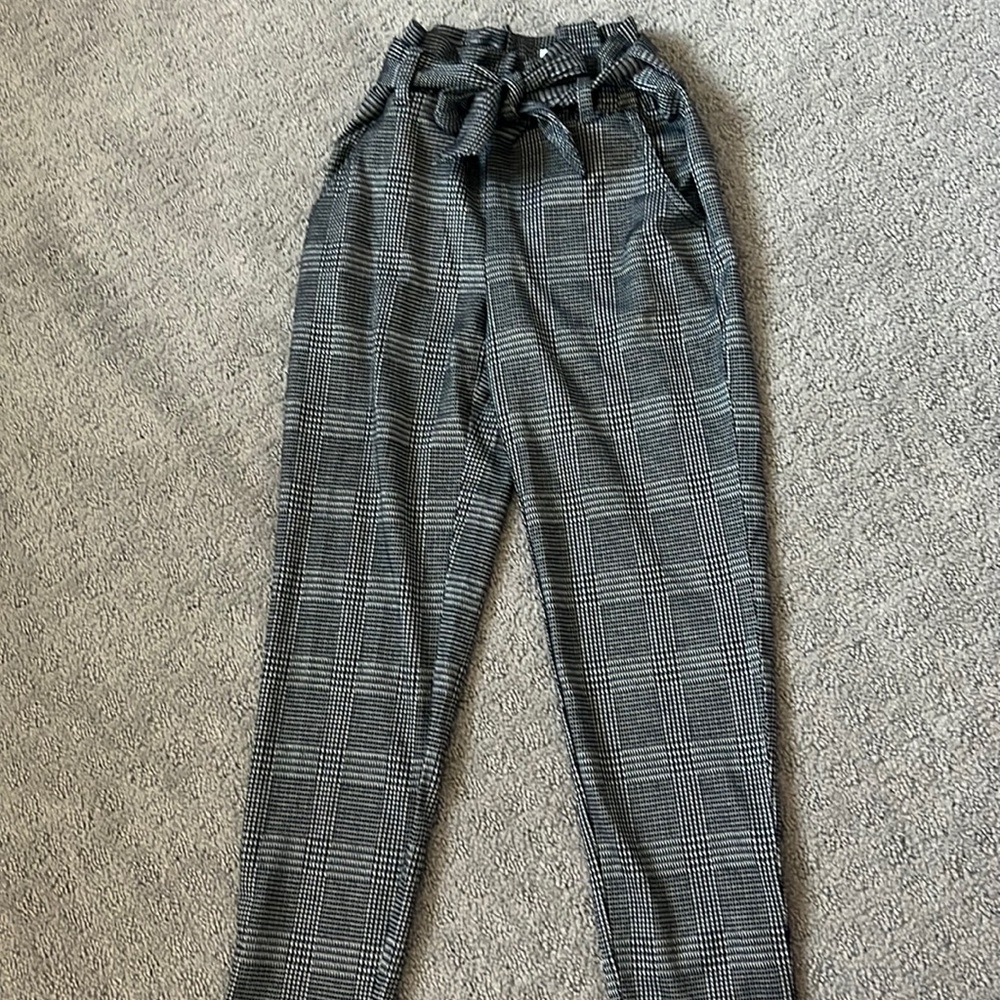 Girls justice pants🖤